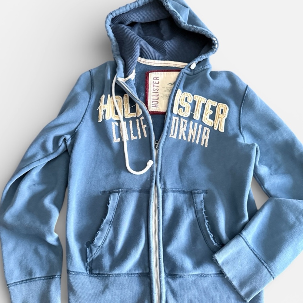 Hollister Blue Zip Up Sweater - Picture 2 of 2